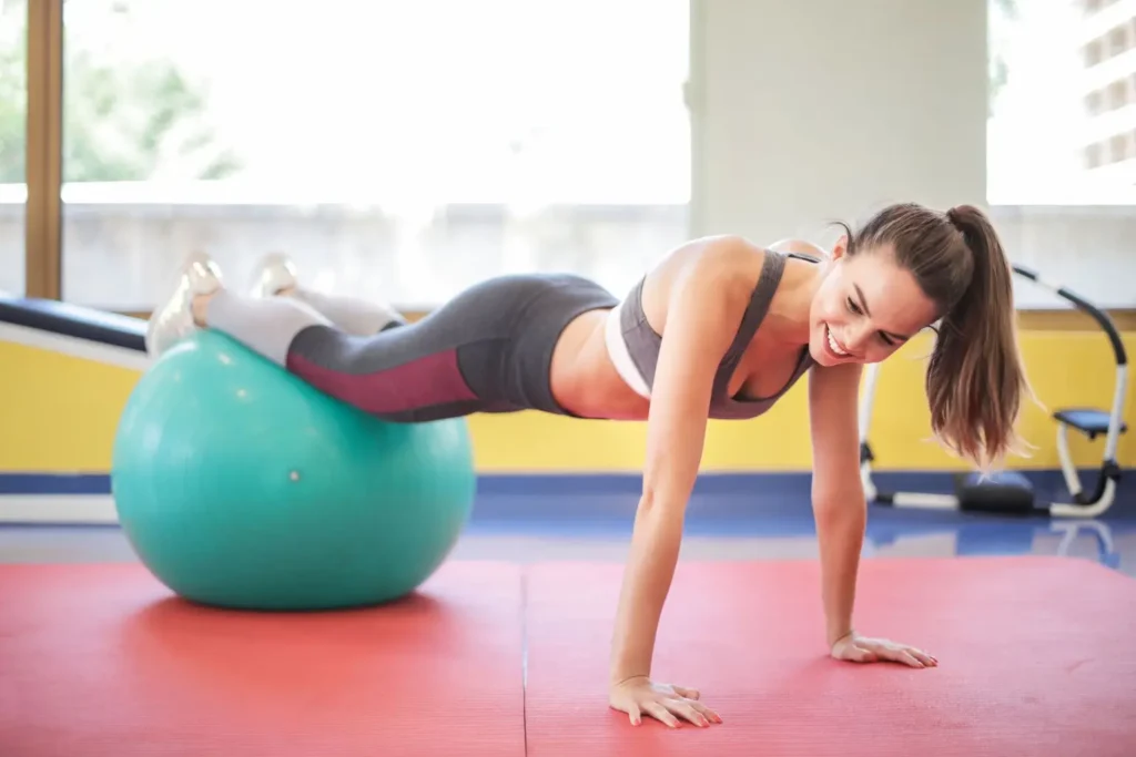 Ejercicios recomendados para bajar la presión arterial en hipertensión