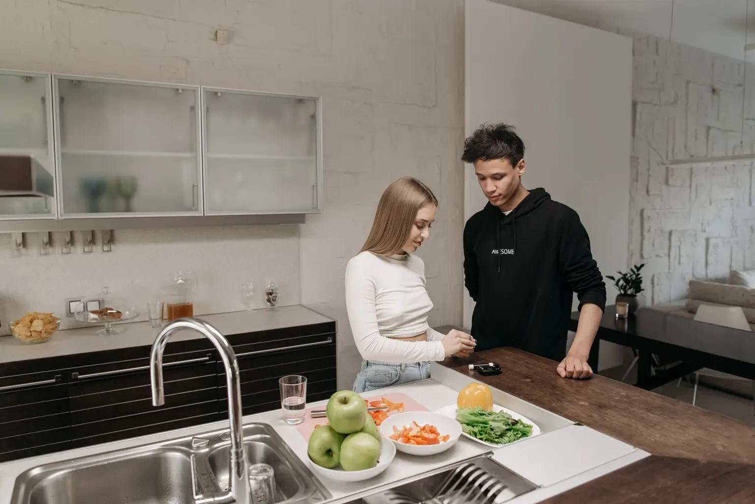 Monitoreo Continuo de Glucosa: Guía Completa para Personas con Diabetes